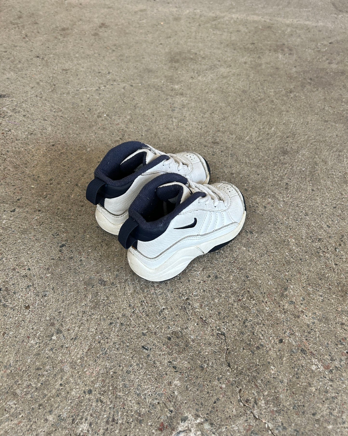 nike air flight sneakers