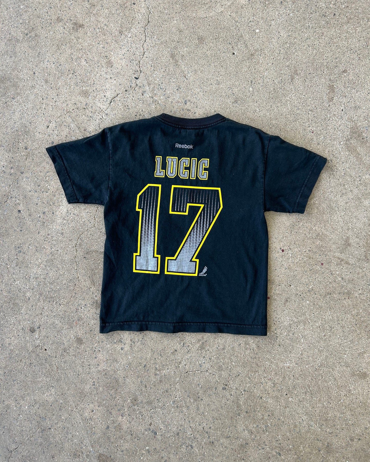 boston bruins t-shirt