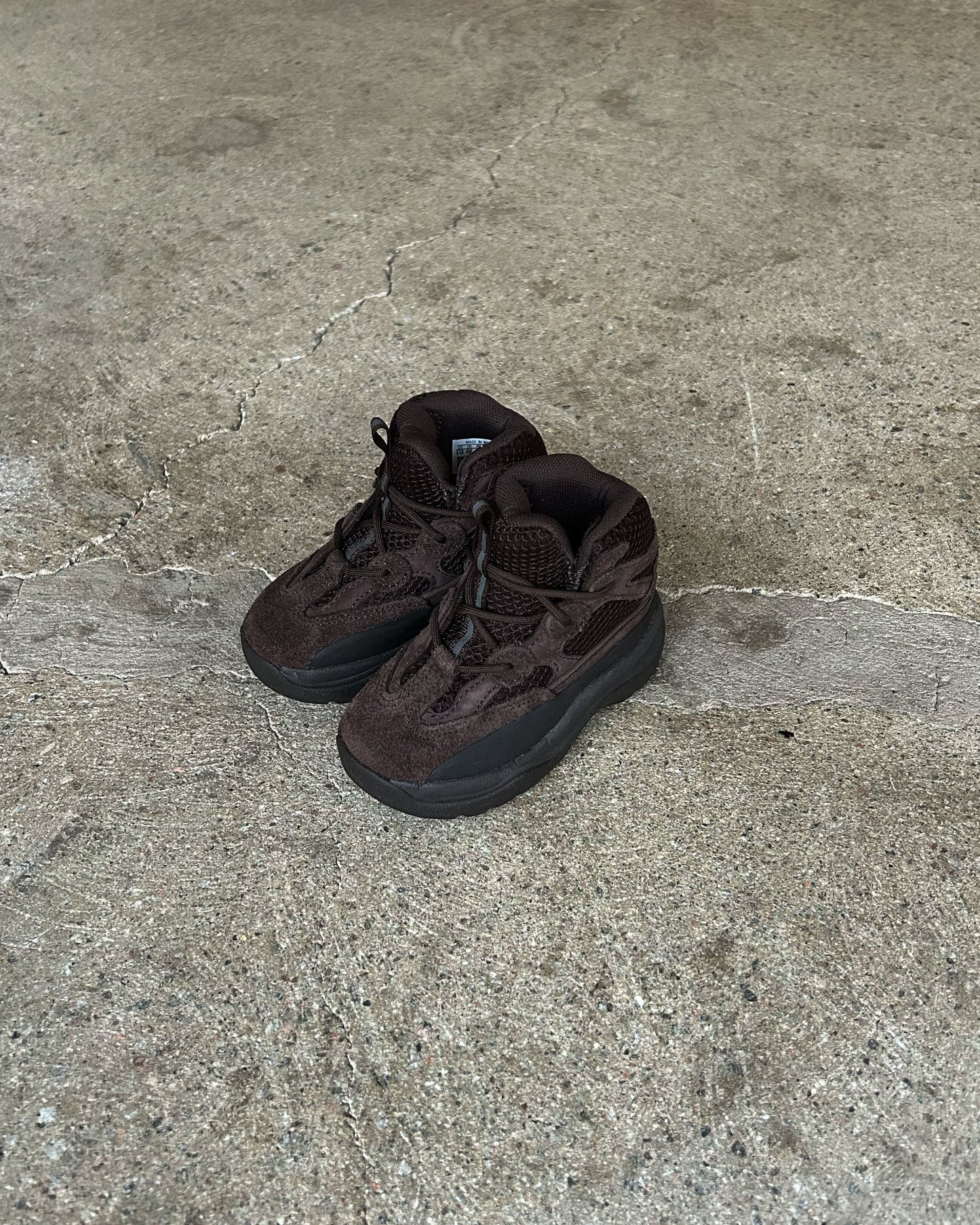yeezy infant desert boot oil