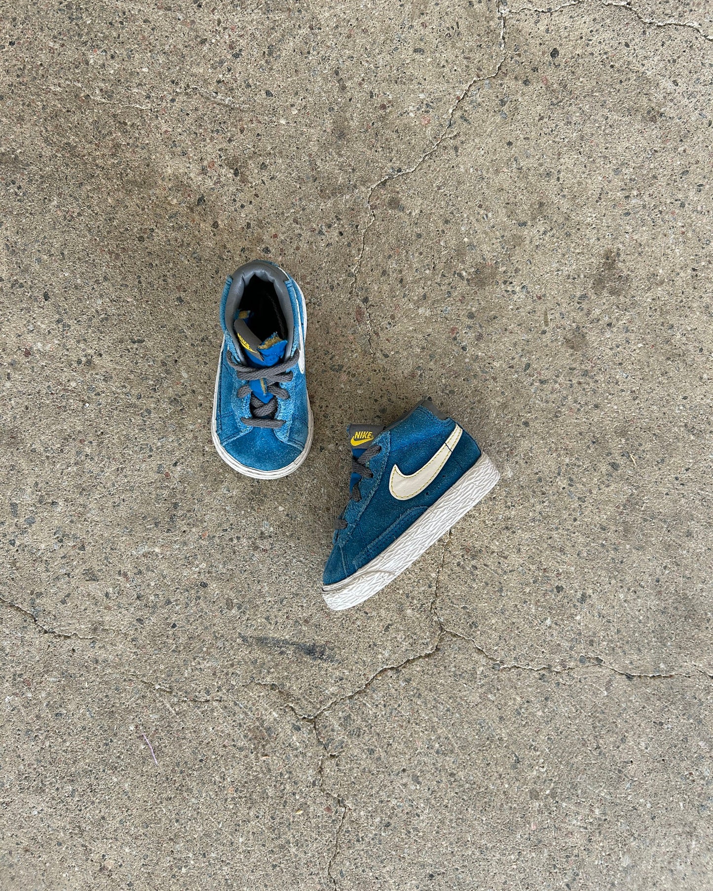 nike blazer mid '77 sneakers