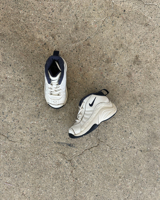nike air flight sneakers