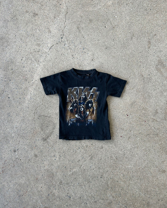kiss arena t-shirt